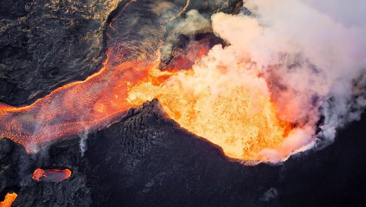 Hawaii diken üstünde: Kilauea yanardağı yeniden faaliyette