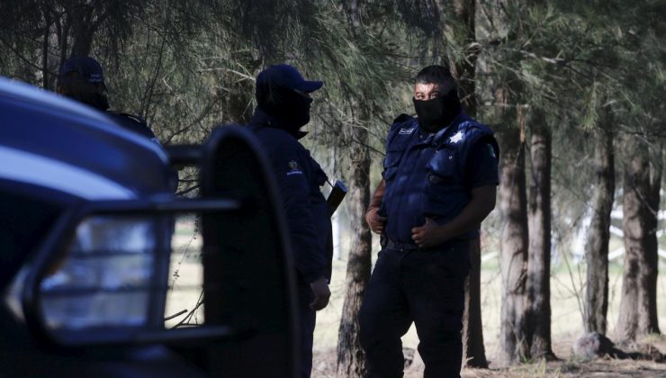 Meksika’da 100 polis gözaltına alındı: Mesleği kötüye kullanmakla suçlanıyorlar