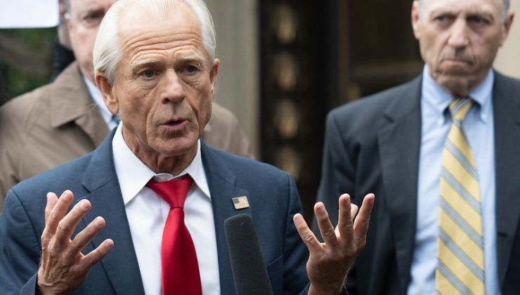 Trump, Peter Navarro’yu ticaret ve üretimden sorumlu kıdemli danışmanı olarak seçti