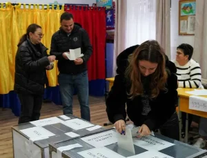 Romanya’da genel seçimi Sosyal Demokrat Parti önde tamamladı