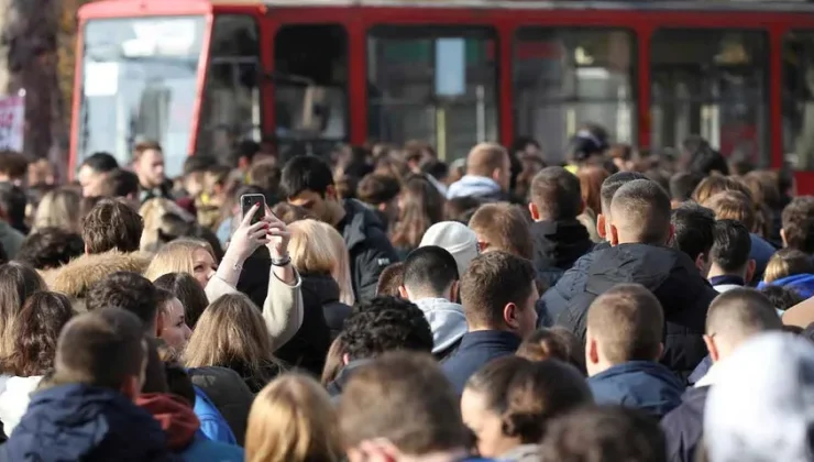 Sırbistan, gazeteci ve eylemcileri izlemek için casus yazılım kullandı iddiası