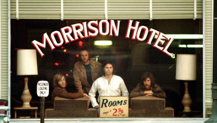 The Doors’un ikonik pozuyla rock tarihine geçen Morrison Hotel yandı