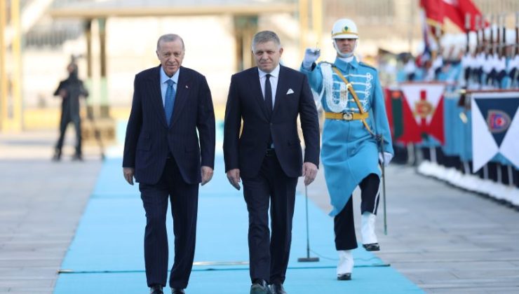 Slovakya Başbakanı Fico, Ankara’da: Erdoğan, resmi törenle karşıladı