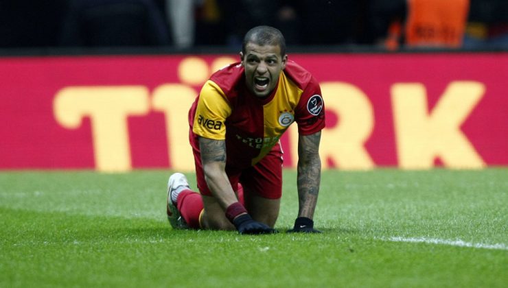 Felipe Melo futbola veda etti!