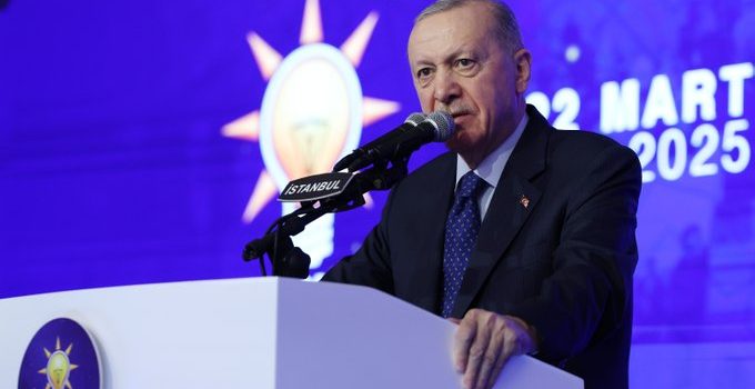 Erdoğan: Çıkar şebekeleri CHP’yi boğazına kadar çamura bulaştırdı