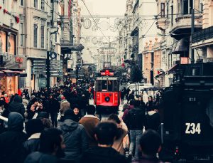 Almanya’dan İstanbul’daki vatandaşlarına uyarı:  “Kalabalıklardan kaçının”